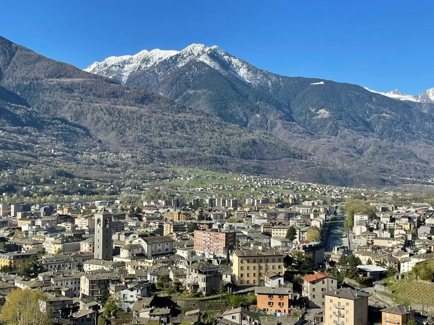 Apartment Appartamento La Baita Case Sondrio Centro - Affitti Brevi Italia Italy